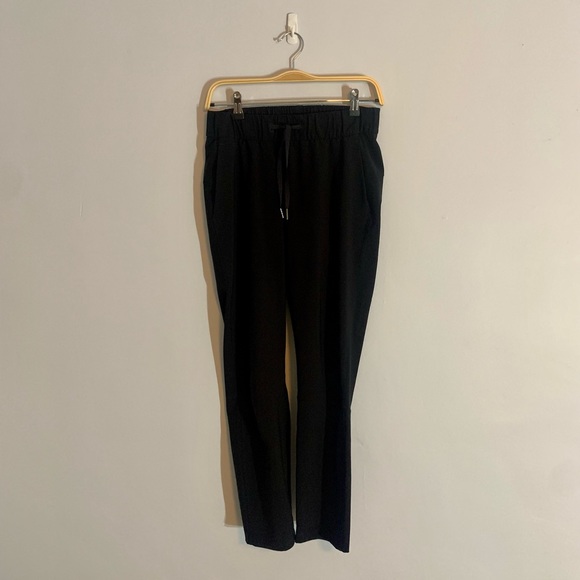 Lululemon On The Fly Pant *Woven 28" - Picture 5 of 7
